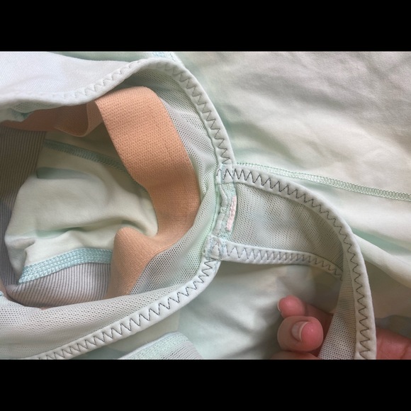 LULULEMON size 2 tank - Picture 6 of 7